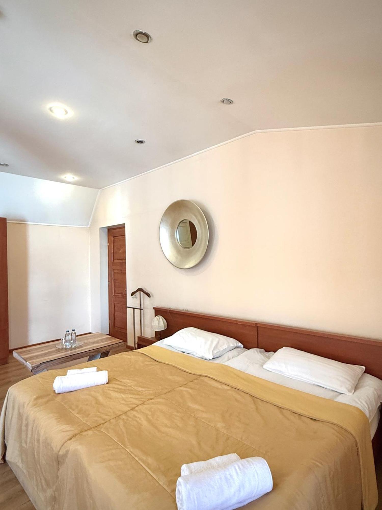 Hotel Vake 第比利斯 外观 照片