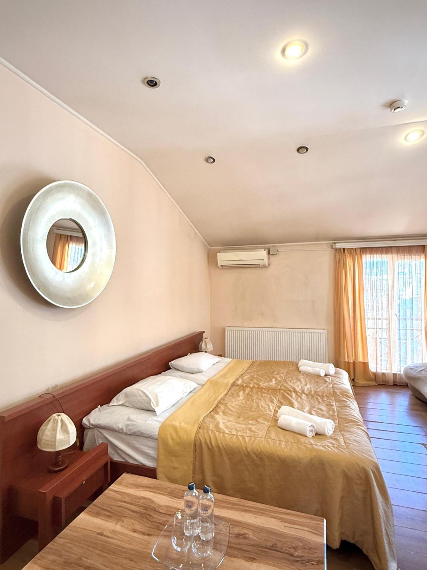 Hotel Vake 第比利斯 外观 照片